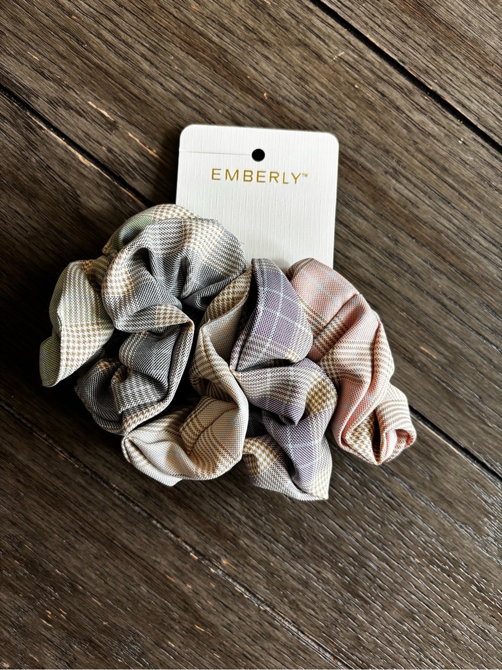 Plaid Pastel Scrunchie set of 4 - Pink, Gray, Cream
